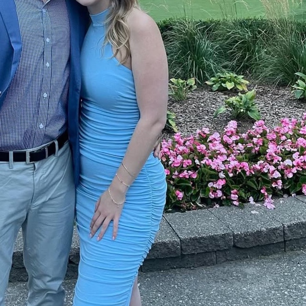 Elegant Blue Sleeveless Dress - L’Abeye